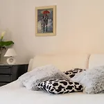بيت ضيافة & Mara & Petrunjela 4*