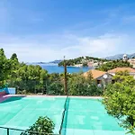 & Mara & Petrunjela Πανσιόν