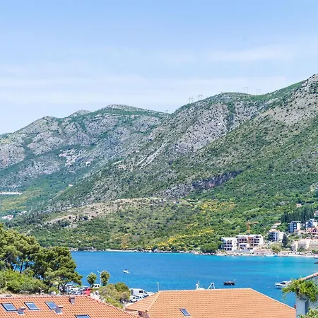 & Mara & Petrunjela Cavtat