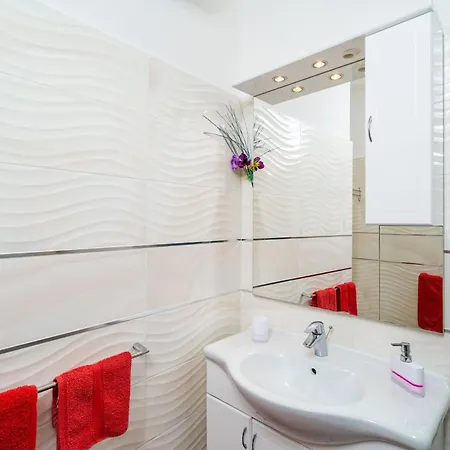 Gasthof & Mara & Petrunjela