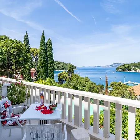 Gasthof & Mara & Petrunjela Cavtat